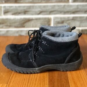 Sporto Bella lace up suede ankle boots size 7.5